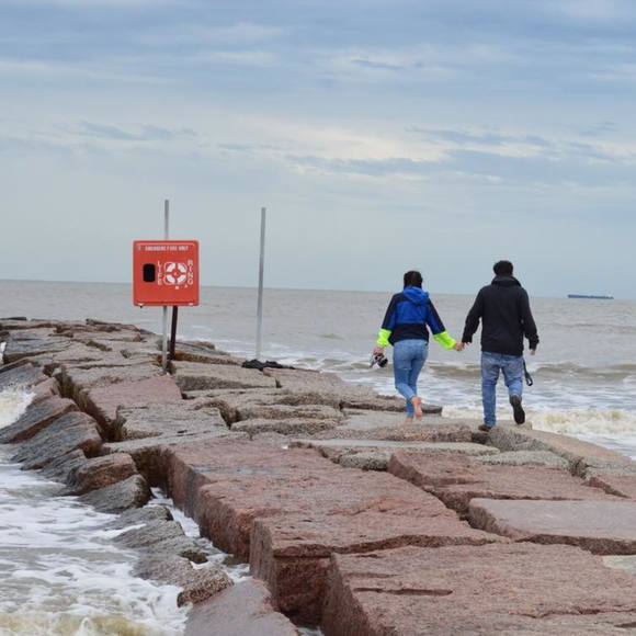 Meet your Posher, Gabby - Picture 1 of 1